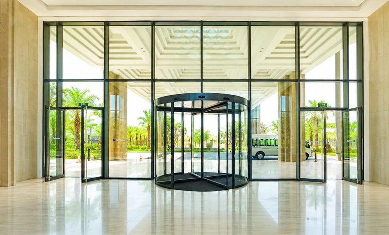 Cửa tự động xoay tròn của Eurowindow
